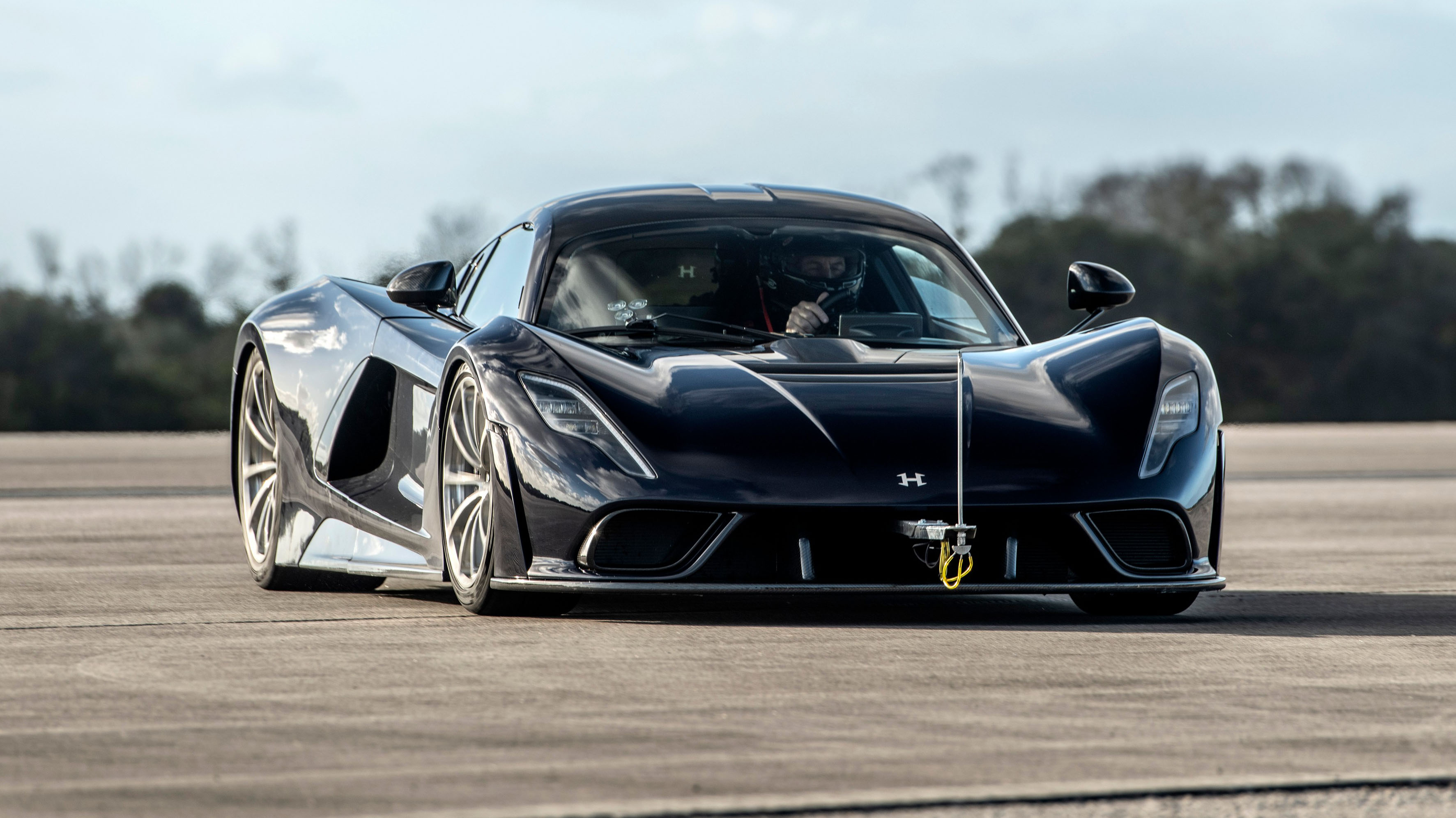 Now watch the Hennessey Venom F5 hit 250mph+ on a runway Top Gear